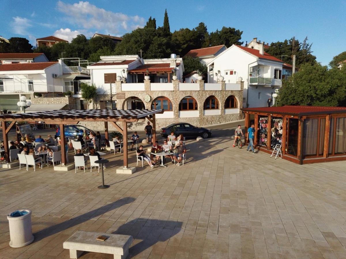 Apartmani Most Maslenica Esterno foto