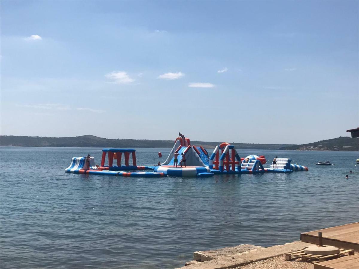 Apartmani Most Maslenica Esterno foto