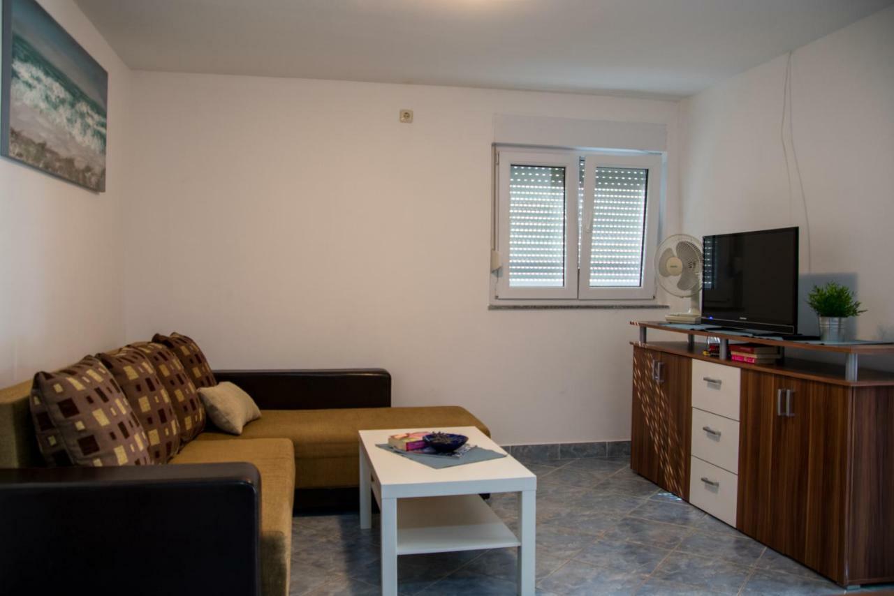 Apartmani Most Maslenica Esterno foto